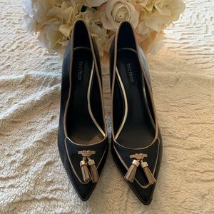 White House Black Market Heels Sz 8